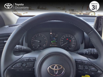 Photo 13 du bon plan TOYOTA Yaris 120 VVT-i Dynamic Business 5p MC24 occasion à 17990 €