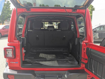 Photo 11 du bon plan JEEP Wrangler 2.0 T 380ch 4xe Overland Command-Trac MY22 occasion à 57631 €