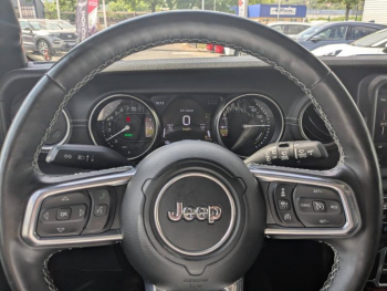 Photo 18 du bon plan JEEP Wrangler 2.0 T 380ch 4xe Overland Command-Trac MY22 occasion à 57631 €