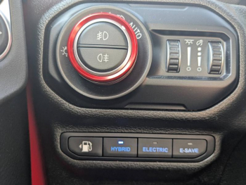 Photo 23 du bon plan JEEP Wrangler 2.0 T 380ch 4xe Overland Command-Trac MY22 occasion à 57631 €