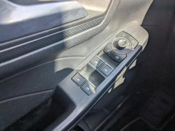 Photo 18 du bon plan FORD Kuga 2.5 Duratec 190ch FHEV E85 ST-Line BVA occasion à 28351 €