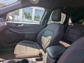 Photo 24 du bon plan FORD Kuga 2.5 Duratec 190ch FHEV E85 ST-Line BVA occasion à 28351 €