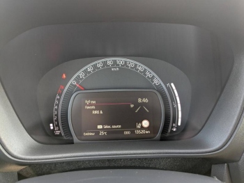Photo 22 du bon plan TOYOTA Aygo X 1.0 VVT-i 72ch Dynamic MY23 occasion à 12990 €