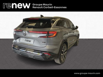Photo 5 du bon plan RENAULT Austral 1.2 E-Tech full hybrid 200ch Iconic- 23 occasion à 35490 €