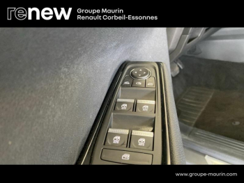 Photo 33 du bon plan RENAULT Austral 1.2 E-Tech full hybrid 200ch Iconic- 23 occasion à 35490 €