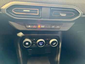Photo 10 du bon plan DACIA Sandero 1.0 TCe 90ch Stepway Confort -22 occasion à 13990 €