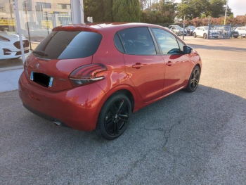 Photo 2 du bon plan PEUGEOT 208 1.5 BlueHDi 100ch E6.c GT Line S&S 5p occasion à 11990 €