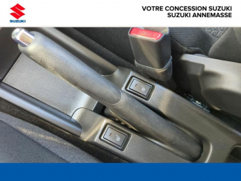 Photo 15 du bon plan SUZUKI Swift 1.2 Dualjet Hybrid 83ch Pack Auto occasion à 17390 €