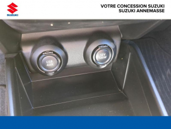 Photo 21 du bon plan SUZUKI Swift 1.2 Dualjet Hybrid 83ch Pack Auto occasion à 17390 €