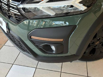 Photo 2 du bon plan DACIA Jogger 1.6 hybrid 140ch Extreme 7 places occasion à 27490 €