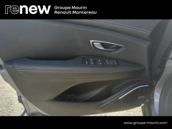 Photo 23 du bon plan RENAULT Scenic 1.3 TCe 160ch FAP Intens occasion à 17790 €