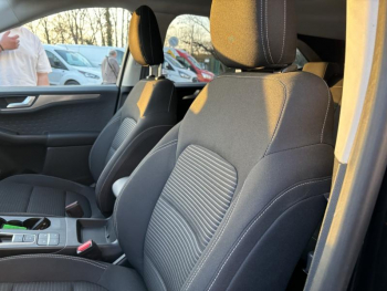 Photo 7 du bon plan FORD Kuga 2.5 Duratec 225ch PHEV Titanium BVA occasion à 22989 €