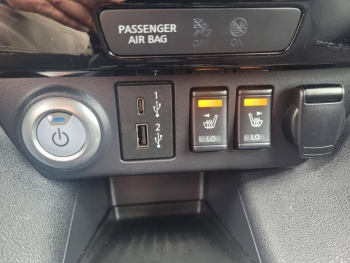 Photo 16 du bon plan NISSAN Leaf 150ch 40kWh N-Connecta 21.5 occasion à 14950 €