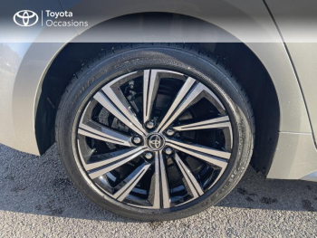 Photo 16 du bon plan TOYOTA Corolla 122h Design MY21 occasion à 22490 €