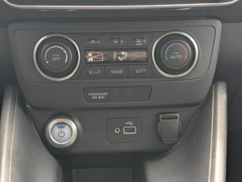Photo 14 du bon plan NISSAN Leaf 150ch 40kWh Acenta 21.5 occasion à 14500 €