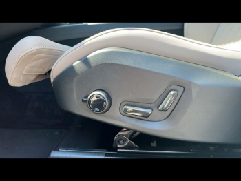 Photo 15 du bon plan VOLVO XC60 T6 Hybride Rechargeable 350ch Ultra Style Dark Geartronic 8 AWD occasion à 76500 €