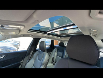 Photo 14 du bon plan VOLVO XC60 T6 Hybride Rechargeable 253 + 145ch Ultra Style Dark Geartronic 8 AWD occasion à 55900 €