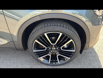 Photo 11 du bon plan VOLVO XC40 B3 163ch Ultra DCT 7 occasion à 48900 €