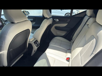 Photo 13 du bon plan VOLVO XC40 B3 163ch Ultra DCT 7 occasion à 48900 €