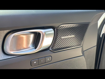 Photo 16 du bon plan VOLVO XC40 B3 163ch Ultra DCT 7 occasion à 48900 €