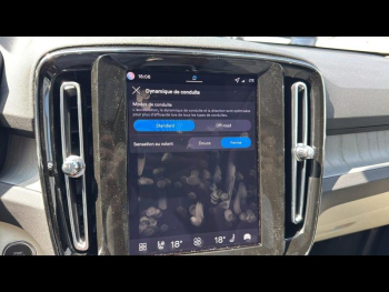 Photo 28 du bon plan VOLVO XC40 B3 163ch Ultra DCT 7 occasion à 48900 €