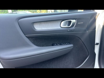 Photo 16 du bon plan VOLVO XC40 B3 163ch Lounge Edition DCT 7 occasion à 42900 €