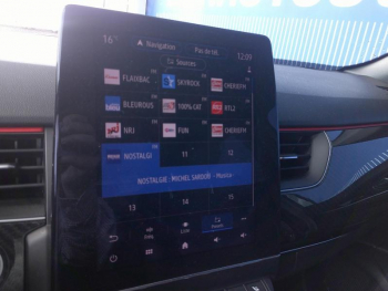 Photo 3 du bon plan RENAULT Arkana 1.6 E-Tech 145ch RS Line -21B occasion à 20900 €