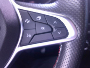 Photo 13 du bon plan RENAULT Arkana 1.6 E-Tech 145ch RS Line -21B occasion à 20900 €