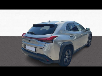 Photo 3 du bon plan LEXUS UX 250h 2WD Luxe MY21 occasion à 23990 €