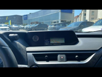 Photo 7 du bon plan LEXUS UX 250h 2WD Luxe MY21 occasion à 23990 €