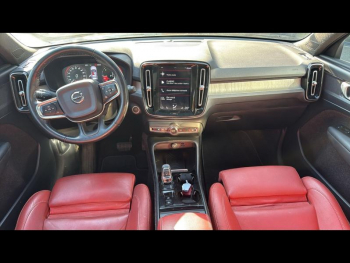 Photo 4 du bon plan VOLVO XC40 D4 AdBlue AWD 190ch Inscription Luxe Geartronic 8 occasion à 29900 €