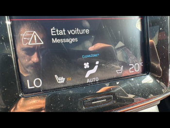 Photo 23 du bon plan VOLVO XC40 D4 AdBlue AWD 190ch Inscription Luxe Geartronic 8 occasion à 29900 €