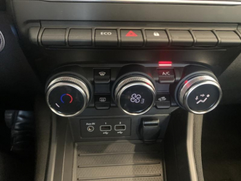 Photo 11 du bon plan RENAULT Zoe Life charge normale R110 occasion à 9990 €
