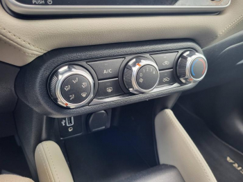 Photo 19 du bon plan NISSAN Micra 1.0 IG-T 92ch Made in France occasion à 12990 €