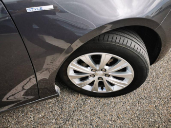 Photo 4 du bon plan PEUGEOT 308 1.2 PureTech 130ch Style RAPPEL PEUGEOT OK occasion à 10880 €