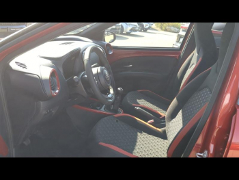 Photo 14 du bon plan TOYOTA Aygo X 1.0 VVT-i 72ch Design MY24 occasion à 17900 €