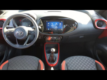 Photo 18 du bon plan TOYOTA Aygo X 1.0 VVT-i 72ch Design MY24 occasion à 17900 €