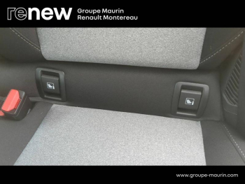 Photo 19 du bon plan RENAULT Clio 1.6 E-Tech 145ch full hybrid Evolution - 24 occasion à 20490 €