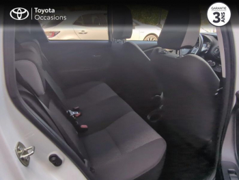 Photo 7 du bon plan TOYOTA Yaris 70 VVT-i Design Y20 5p RC19 occasion à 11490 €