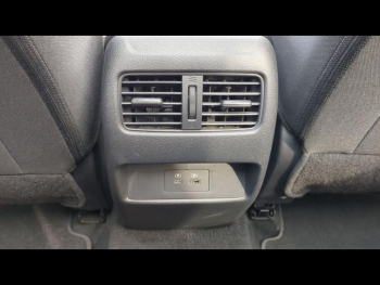 Photo 15 du bon plan NISSAN Qashqai 1.3 Mild Hybrid 140ch Premiere Edition occasion à 24900 €