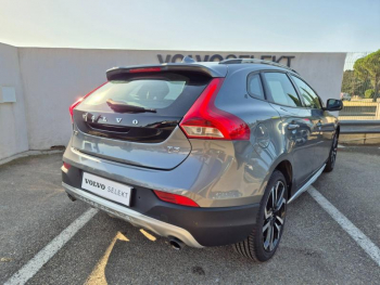 Photo 3 du bon plan VOLVO V40 Cross Country T3 152ch Ãversta Edition Geartronic occasion à 15990 €