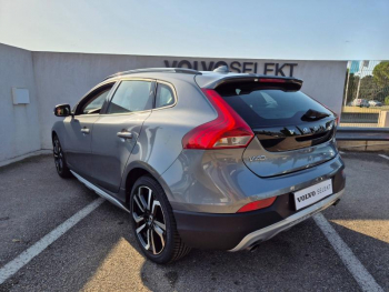 Photo 11 du bon plan VOLVO V40 Cross Country T3 152ch Ãversta Edition Geartronic occasion à 15990 €