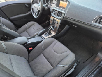 Photo 14 du bon plan VOLVO V40 Cross Country T3 152ch Ãversta Edition Geartronic occasion à 15990 €