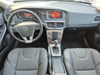 Photo 24 du bon plan VOLVO V40 Cross Country T3 152ch Ãversta Edition Geartronic occasion à 15990 €