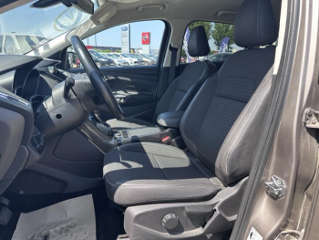 Photo 19 du bon plan FORD Kuga 1.5 Flexifuel-E85 150ch Stop&Start Titanium 4x2 BVA Euro6.2 occasion à 18490 €