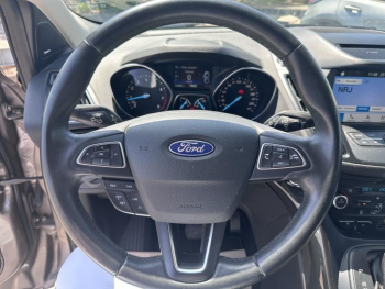 Photo 21 du bon plan FORD Kuga 1.5 Flexifuel-E85 150ch Stop&Start Titanium 4x2 BVA Euro6.2 occasion à 18490 €