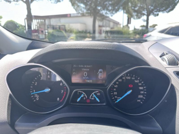 Photo 22 du bon plan FORD Kuga 1.5 Flexifuel-E85 150ch Stop&Start Titanium 4x2 BVA Euro6.2 occasion à 18490 €