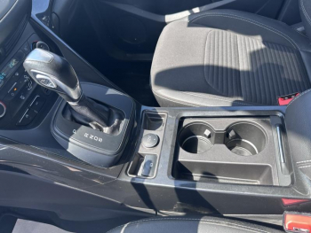 Photo 26 du bon plan FORD Kuga 1.5 Flexifuel-E85 150ch Stop&Start Titanium 4x2 BVA Euro6.2 occasion à 18490 €