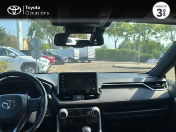 Photo 8 du bon plan TOYOTA RAV4 Hybride Rechargeable 306ch Design Business AWD MY22 occasion à 37490 €