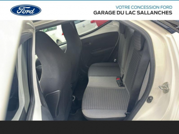 Photo 11 du bon plan TOYOTA Aygo 1.0 VVT-i 72ch x-play x-app 5p MC18 occasion à 9900 €